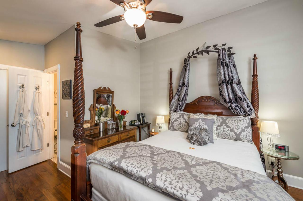 Carriage Way Adults Only - 21 Years Old And Up Alojamento de Acomodação e Pequeno-almoço St. Augustine